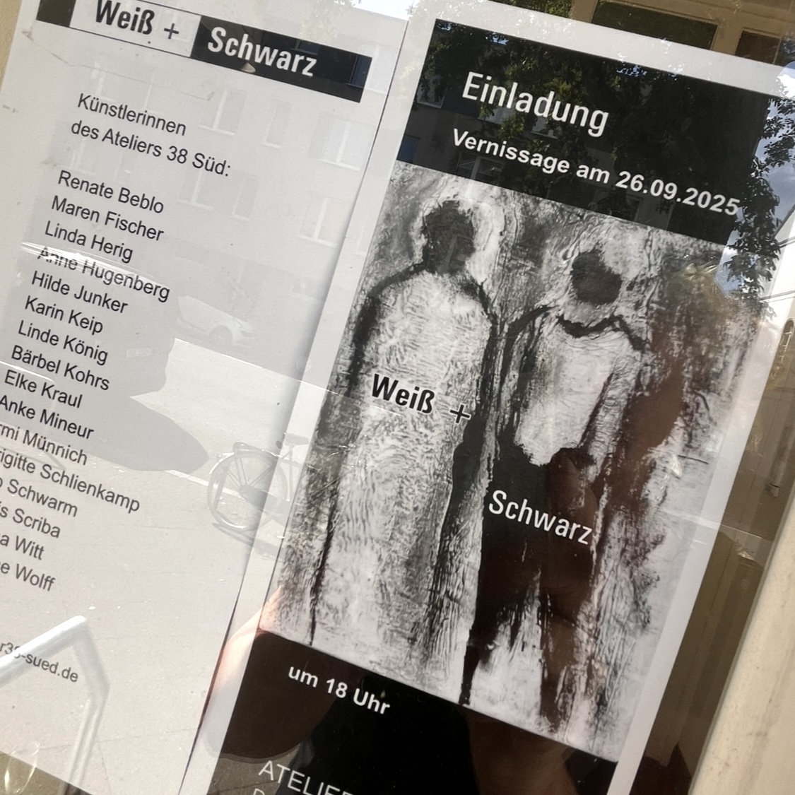 Ausstellung weiss + schwarz Ausstellung weiss + schwarz
